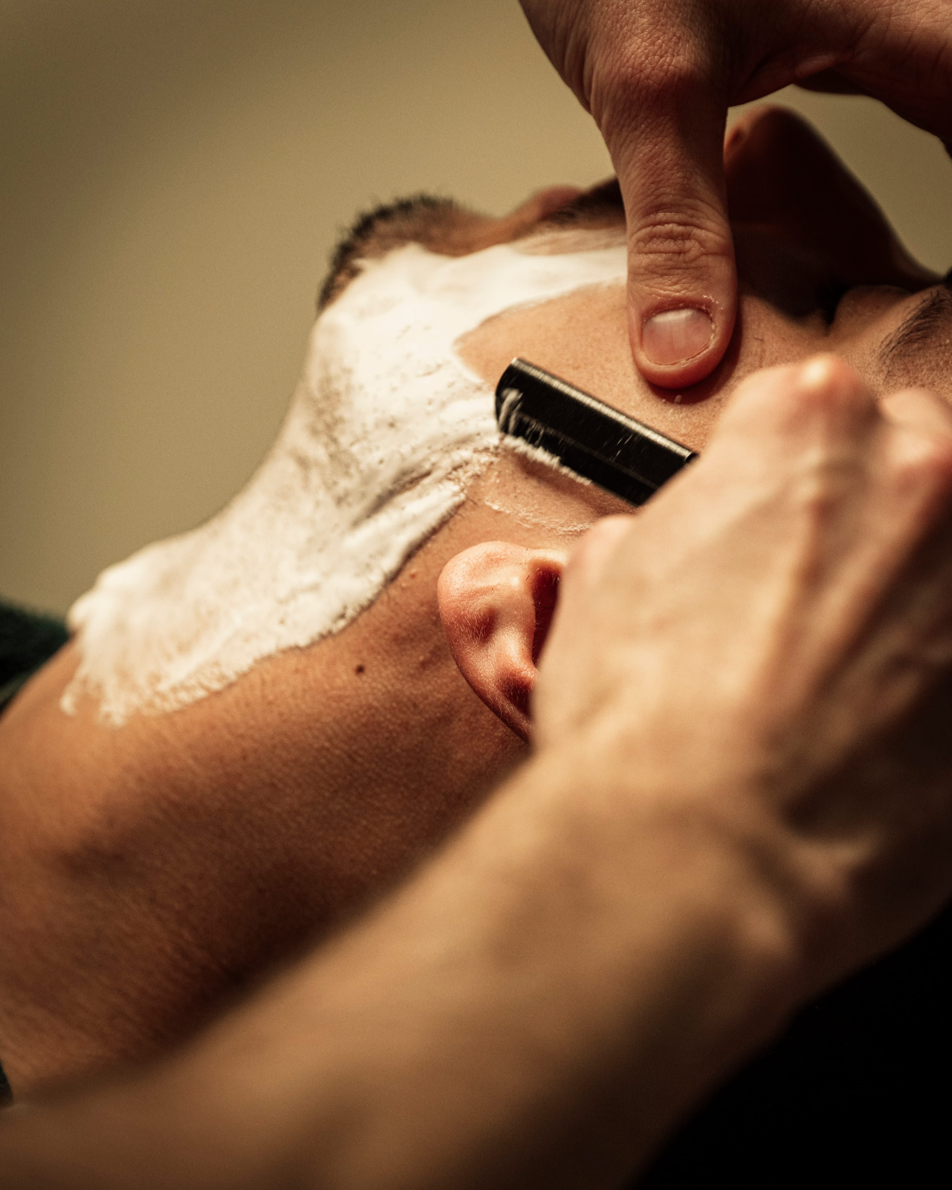 Shelbyland Barbershop - Professional barber work 12