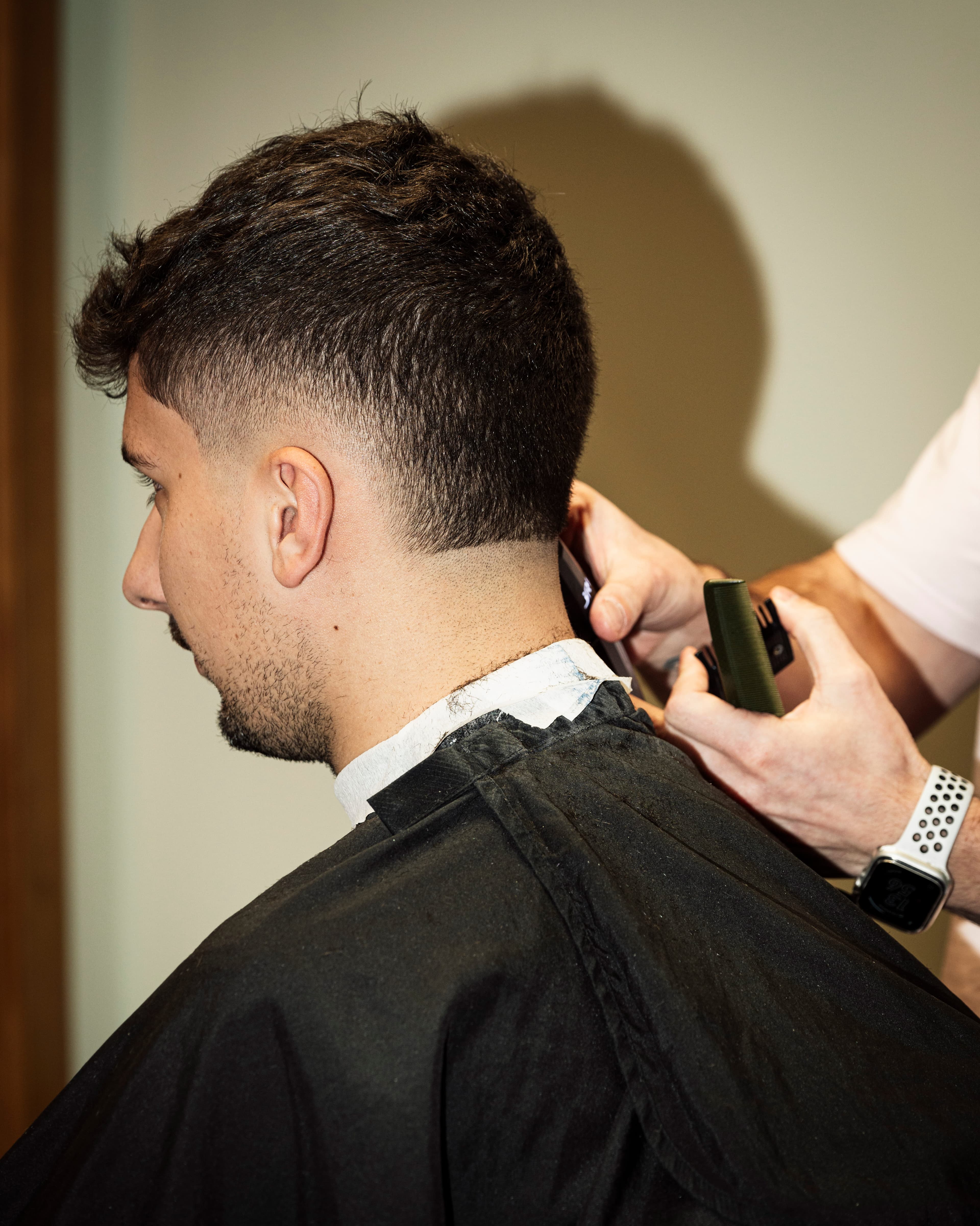 Shelbyland Barbershop - Professional barber work 24